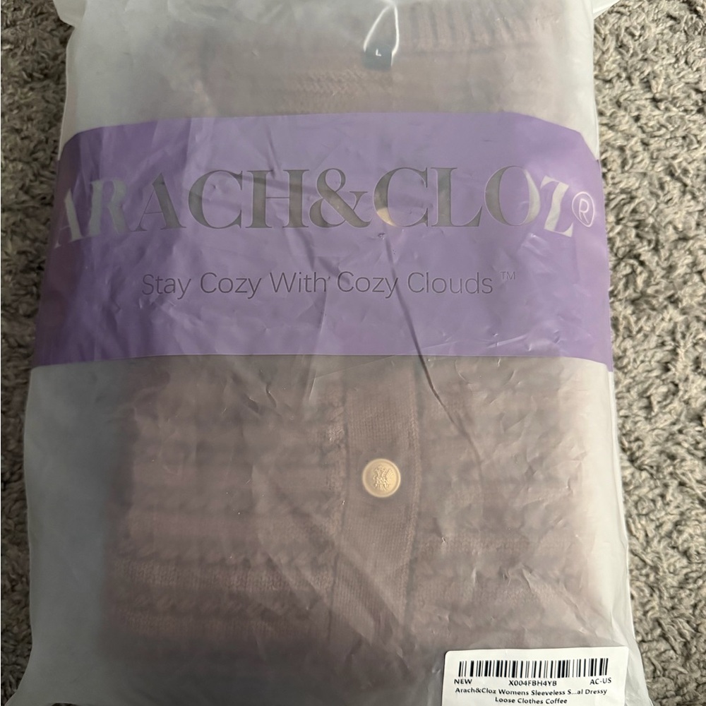 Chic Brown Buttoned Sweater NWT - image 6